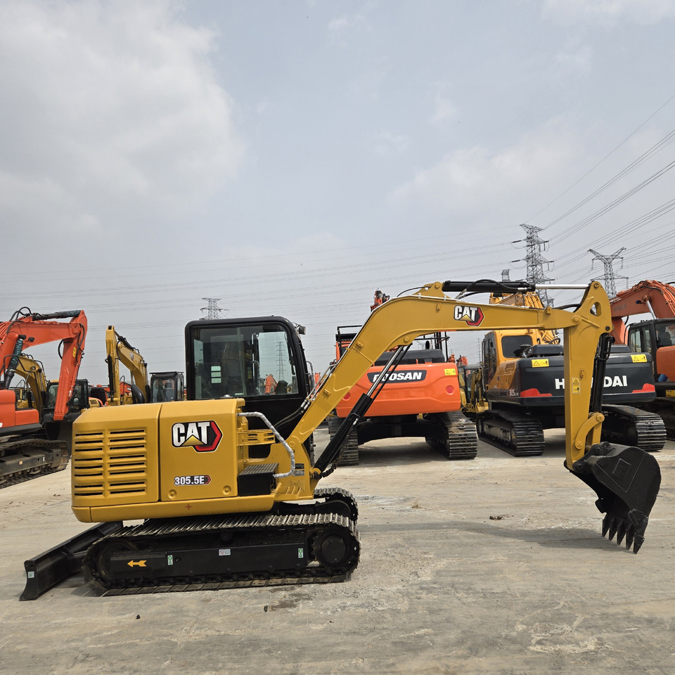CATERPILLAR 305.5 - حفارة مصغرة: صور 1 CATERPILLAR 305.5 - حفارة مصغرة: صور 1