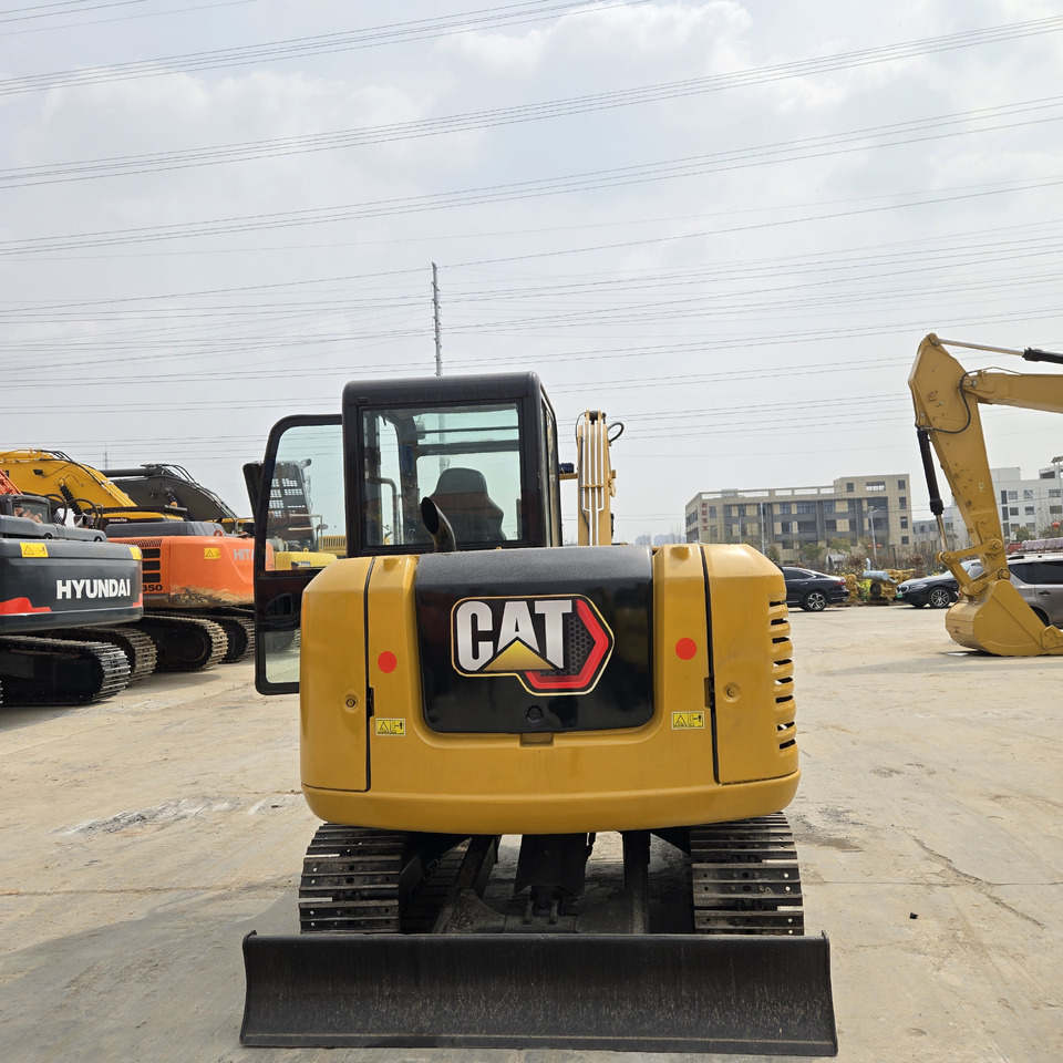CATERPILLAR 305.5 - حفارة مصغرة: صور 3 CATERPILLAR 305.5 - حفارة مصغرة: صور 3