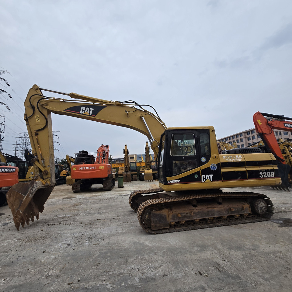 CATERPILLAR 320B - حفارات زحافة: صور 1 CATERPILLAR 320B - حفارات زحافة: صور 1