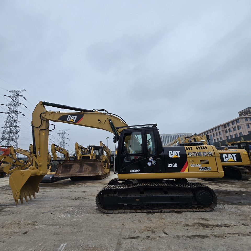 CATERPILLAR 320D - حفارات زحافة: صور 1 CATERPILLAR 320D - حفارات زحافة: صور 1