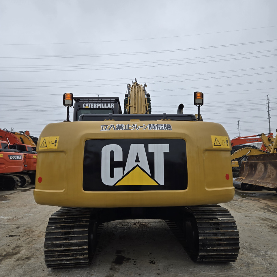 CATERPILLAR 320D - حفارات زحافة: صور 3 CATERPILLAR 320D - حفارات زحافة: صور 3