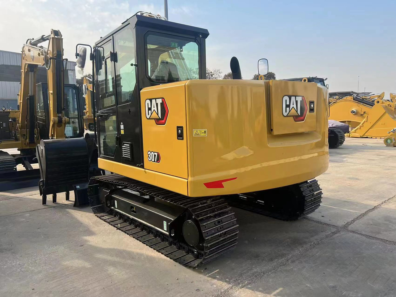 CATERPILLAR CAT307 - حفارة مصغرة: صور 2 CATERPILLAR CAT307 - حفارة مصغرة: صور 2