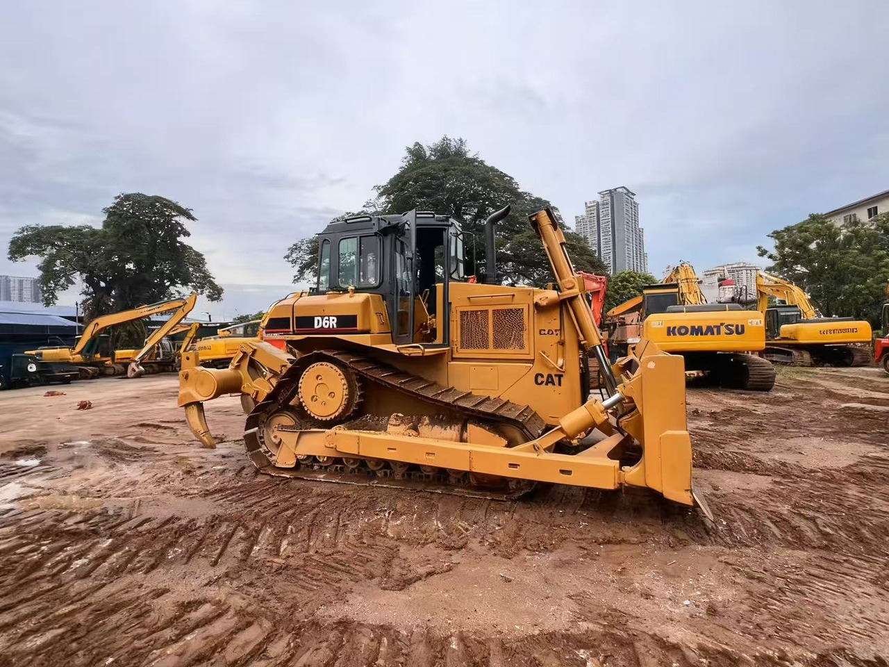 CATERPILLAR D6R - بلدوزر: صور 2 CATERPILLAR D6R - بلدوزر: صور 2