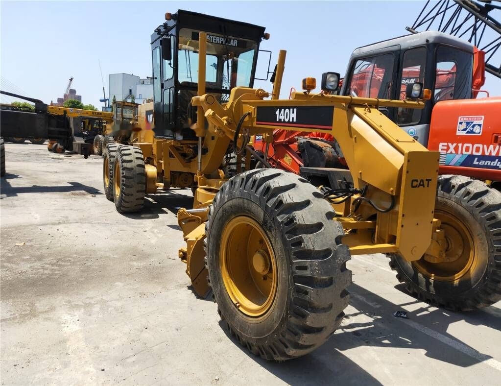 Caterpillar 140 G - آلة تسوية الأرض: صور 5 Caterpillar 140 G - آلة تسوية الأرض: صور 5