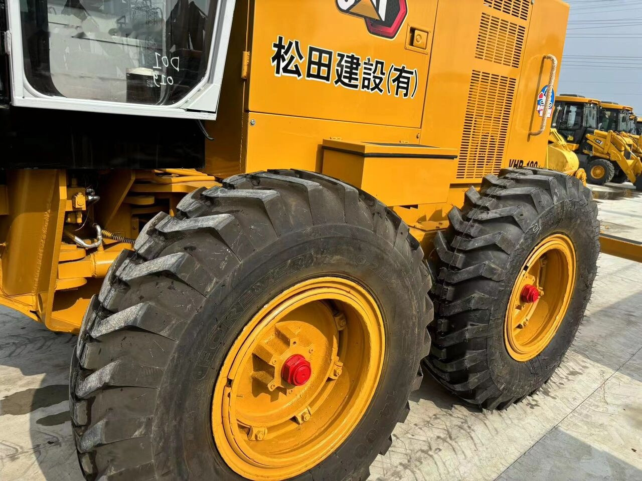 آلة تسوية الأرض Caterpillar 140G: صور 7