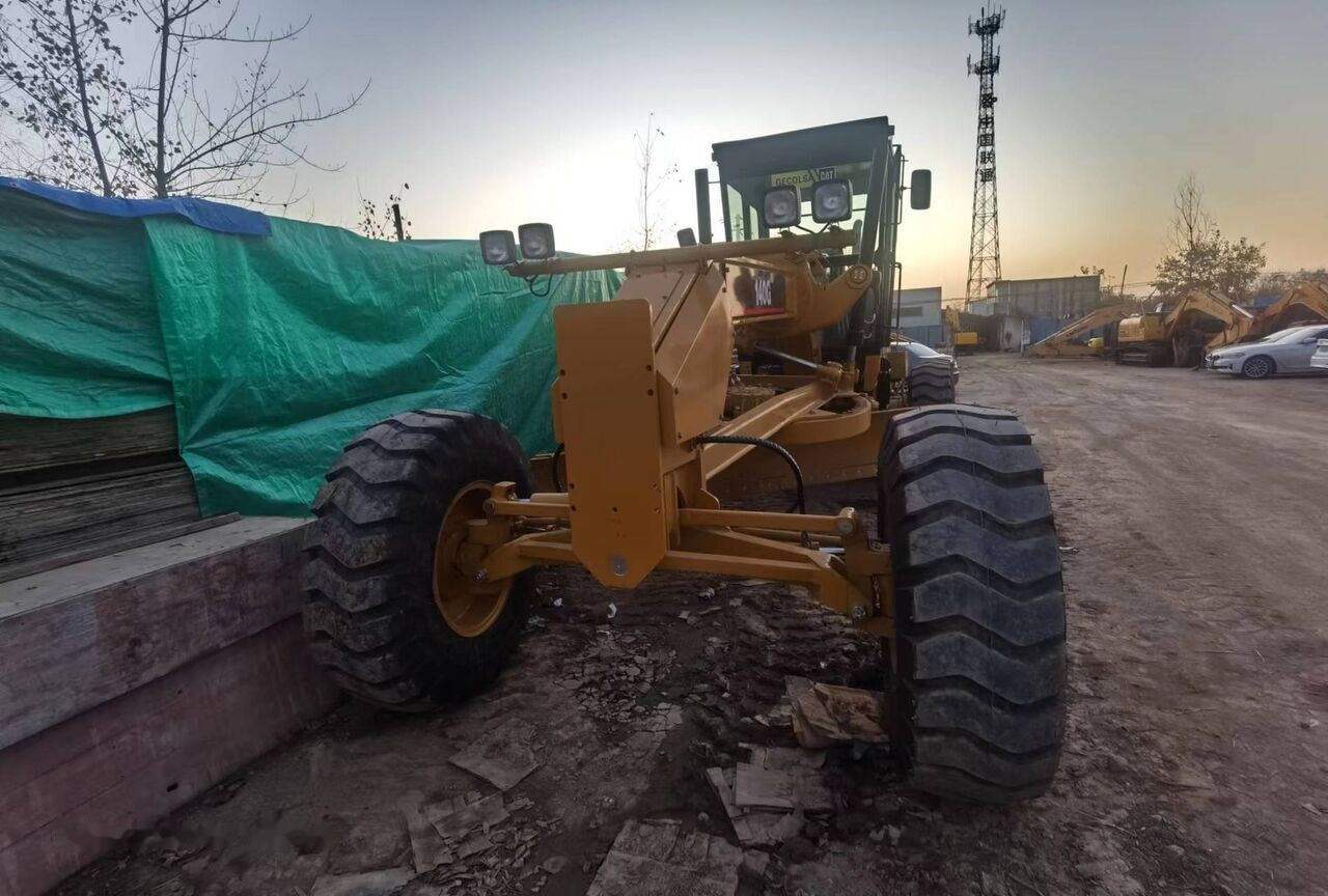 Caterpillar 140G - آلة تسوية الأرض: صور 2 Caterpillar 140G - آلة تسوية الأرض: صور 2