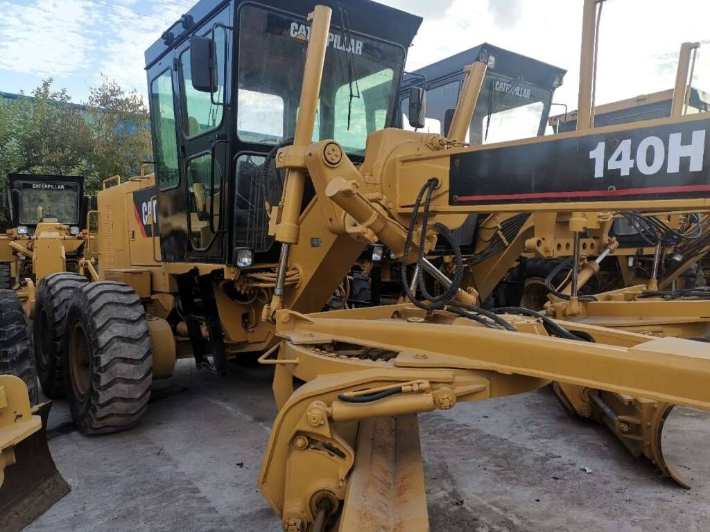 Caterpillar 140H - آلة تسوية الأرض: صور 5 Caterpillar 140H - آلة تسوية الأرض: صور 5