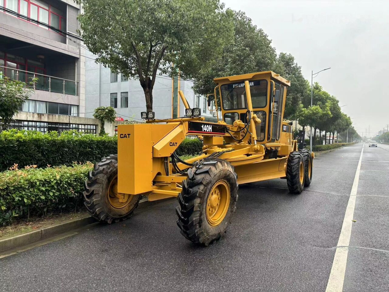 Caterpillar 140H - آلة تسوية الأرض: صور 4 Caterpillar 140H - آلة تسوية الأرض: صور 4