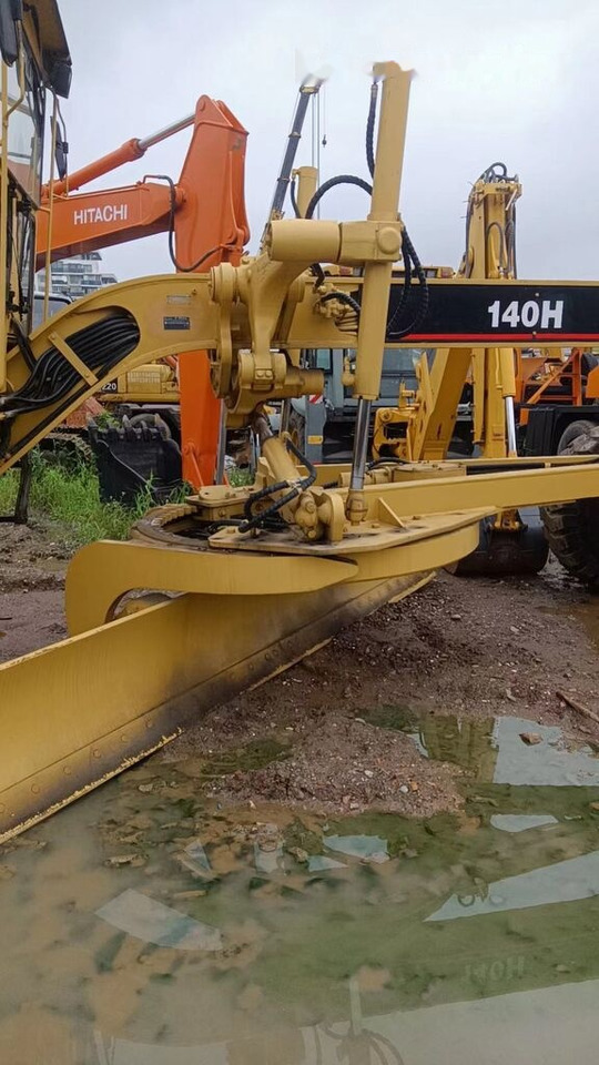 Caterpillar 140H - آلة تسوية الأرض: صور 5 Caterpillar 140H - آلة تسوية الأرض: صور 5