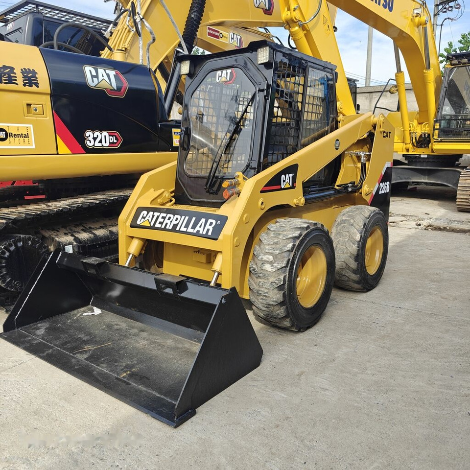شيول صغير Caterpillar 226B: صور 9 شيول صغير Caterpillar 226B: صور 9