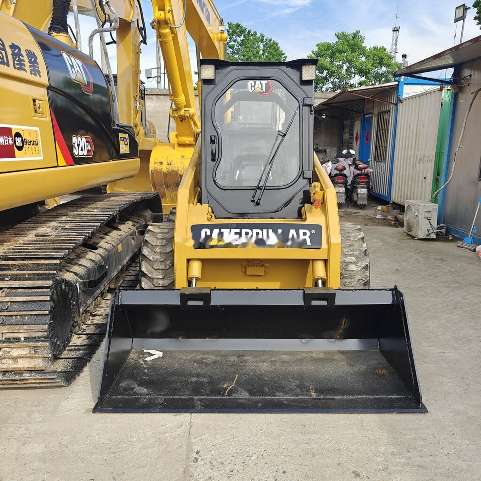 شيول صغير Caterpillar 226B: صور 6 شيول صغير Caterpillar 226B: صور 6