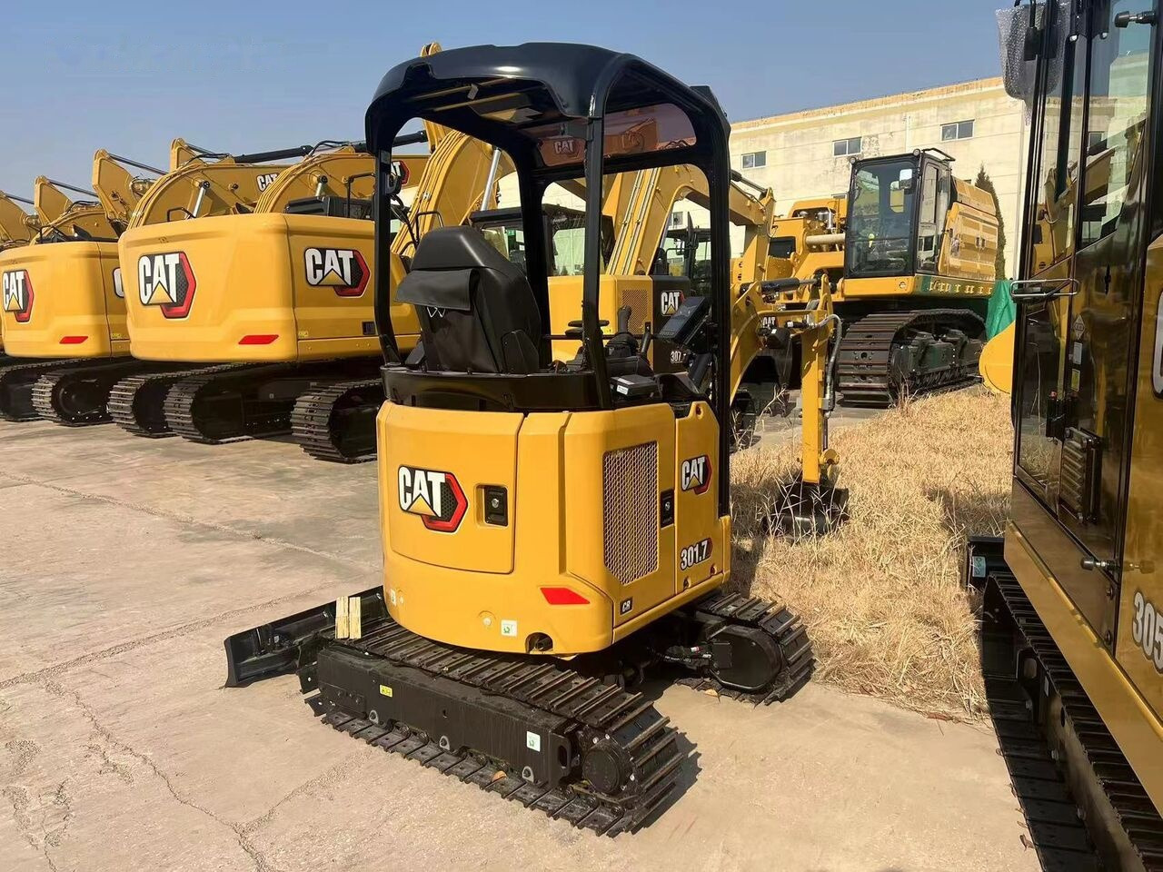 Caterpillar 301.7 New - حفارة مصغرة: صور 4 Caterpillar 301.7 New - حفارة مصغرة: صور 4