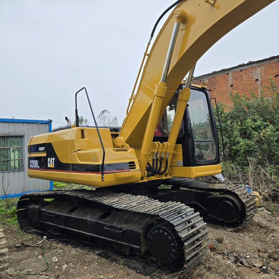 Caterpillar 320BL - حفارات زحافة: صور 5 Caterpillar 320BL - حفارات زحافة: صور 5
