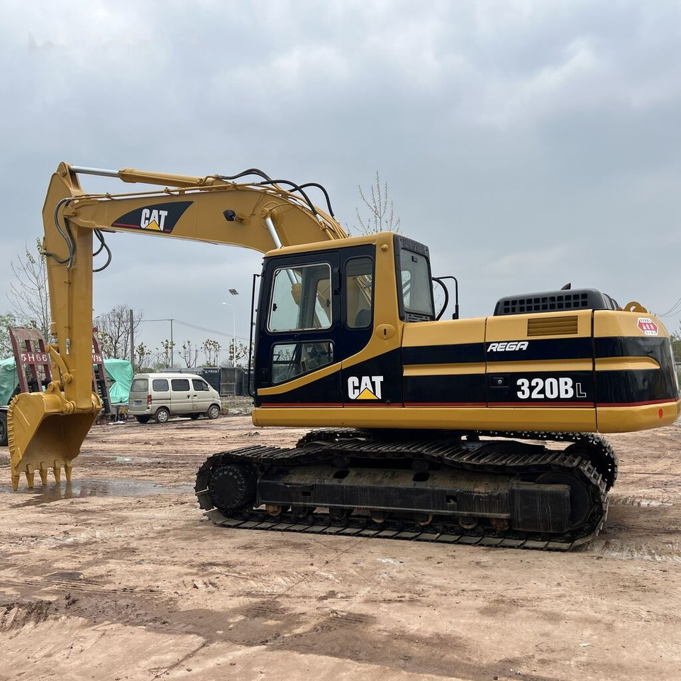 Caterpillar 320BL - حفارات زحافة: صور 5 Caterpillar 320BL - حفارات زحافة: صور 5