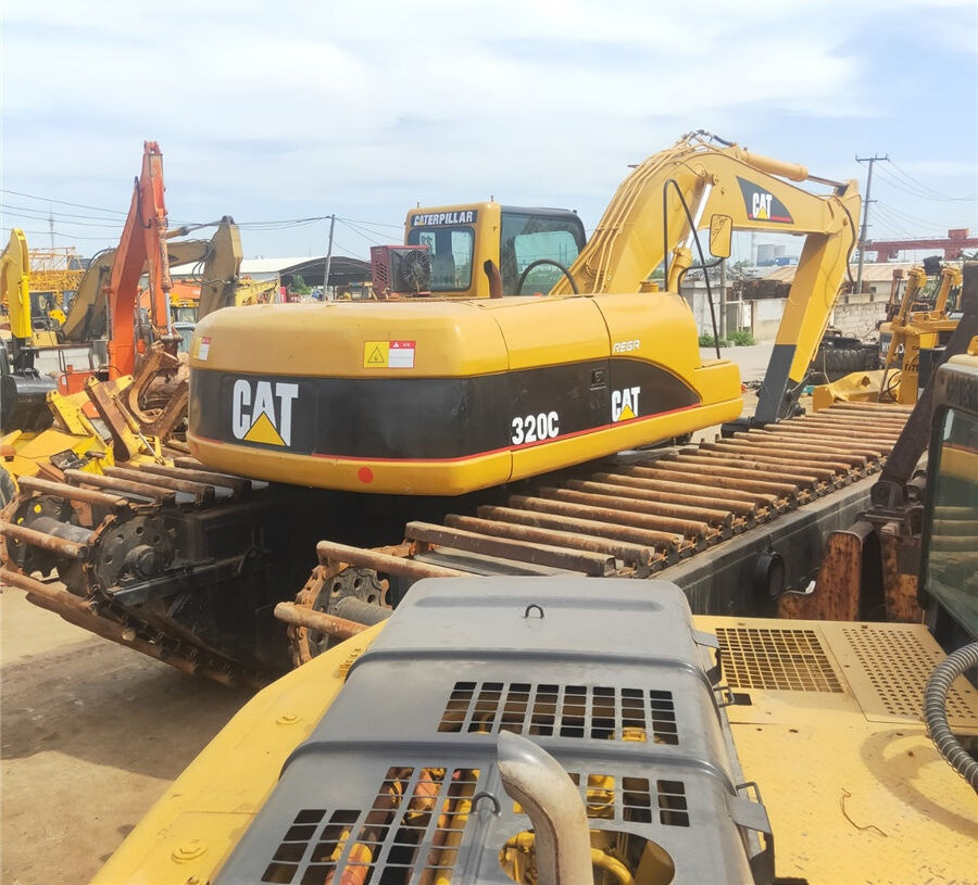 Caterpillar 320C - حفارات برمائية: صور 3 Caterpillar 320C - حفارات برمائية: صور 3