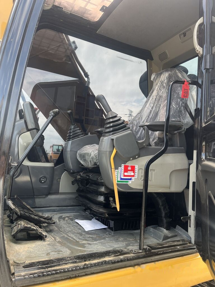 Caterpillar 323D2L - حفارات زحافة: صور 2 Caterpillar 323D2L - حفارات زحافة: صور 2