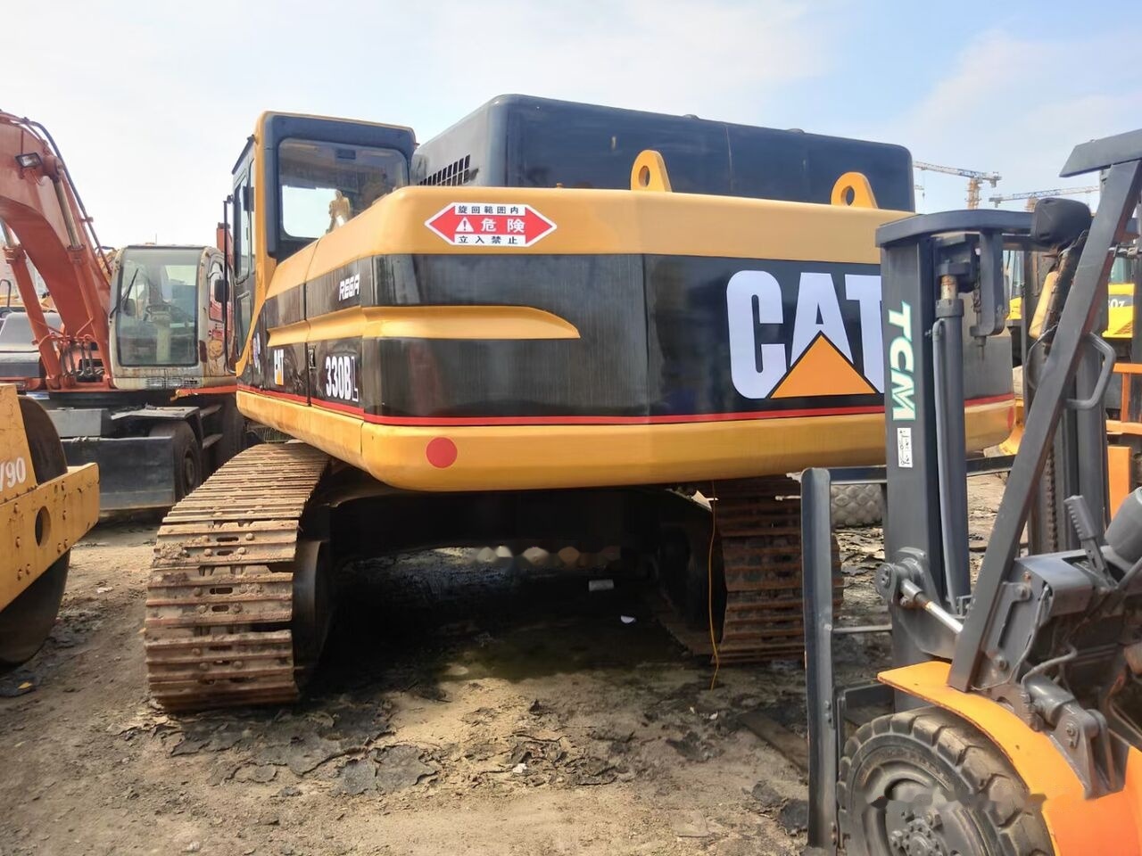 Caterpillar 330BL - حفارات زحافة: صور 1 Caterpillar 330BL - حفارات زحافة: صور 1