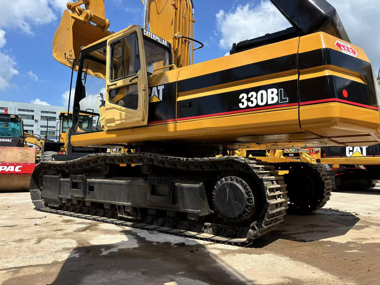 Caterpillar 330BL - حفارات زحافة: صور 1 Caterpillar 330BL - حفارات زحافة: صور 1