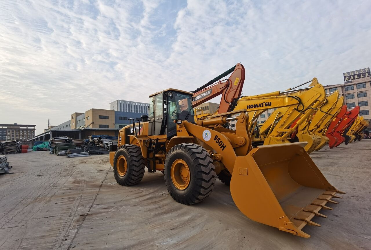 اللودر بعجل Caterpillar 950H: صور 7