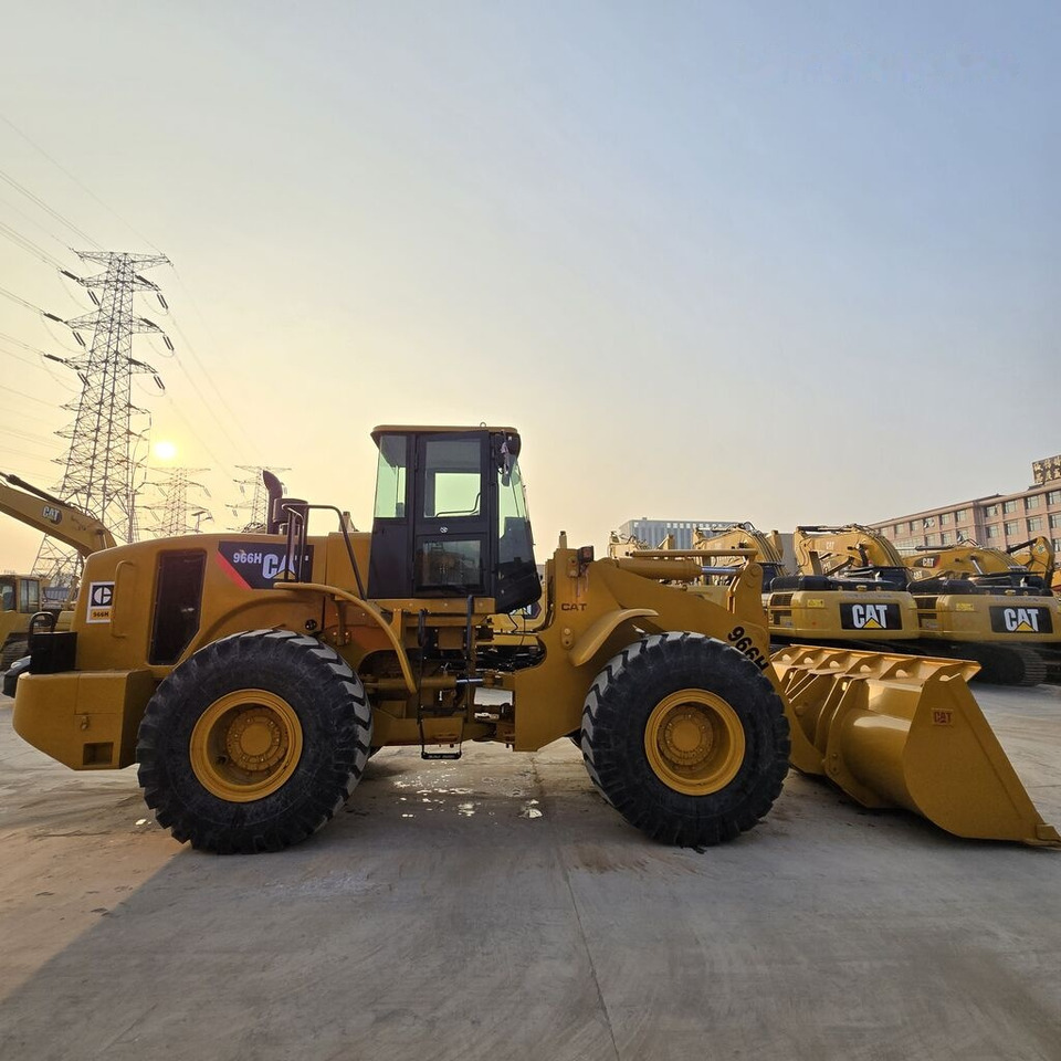 اللودر بعجل Caterpillar 966H: صور 6