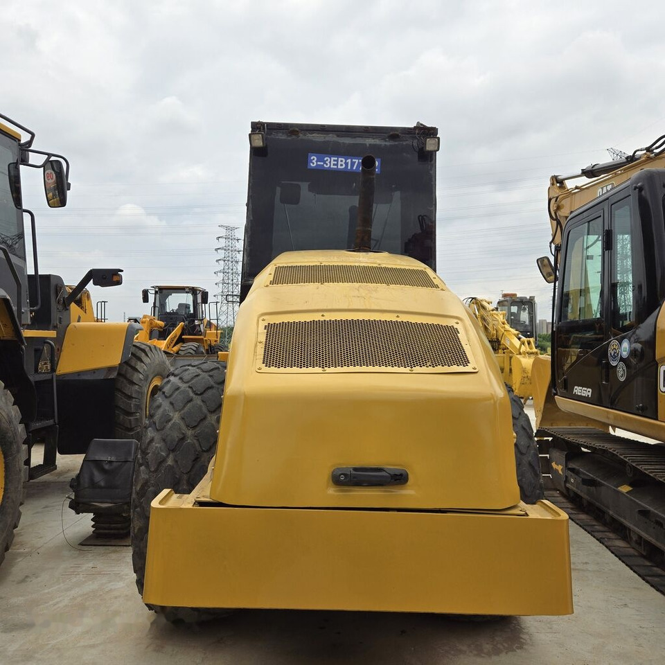 Caterpillar CS76 - مدماج: صور 5 Caterpillar CS76 - مدماج: صور 5