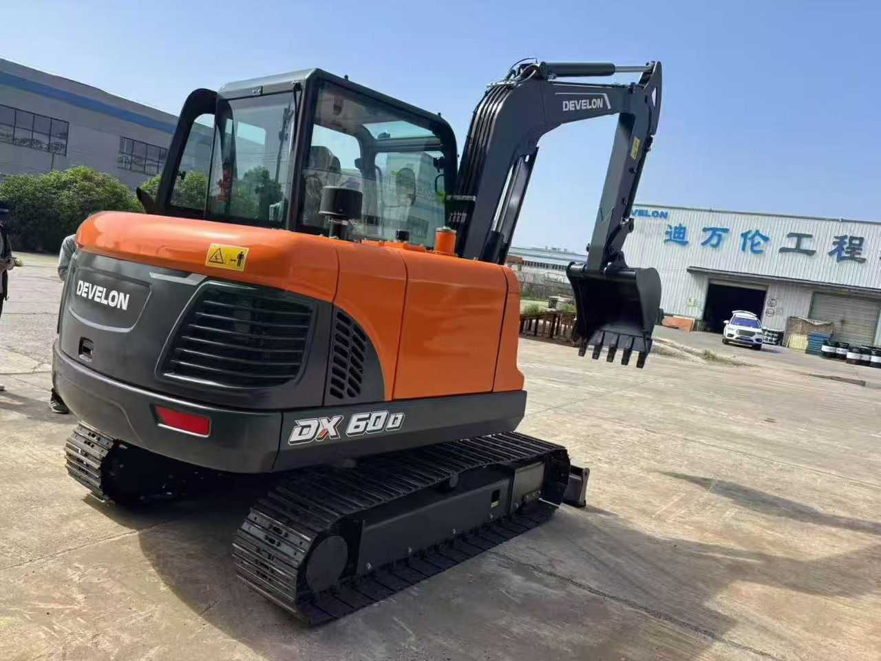DOOSAN DX60D - حفارة مصغرة: صور 4 DOOSAN DX60D - حفارة مصغرة: صور 4