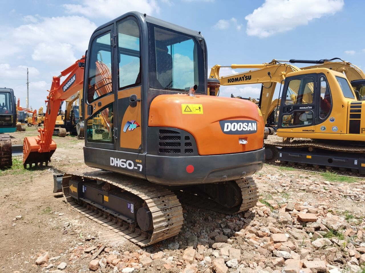 Doosan DH60-7 - حفارة مصغرة: صور 3 Doosan DH60-7 - حفارة مصغرة: صور 3