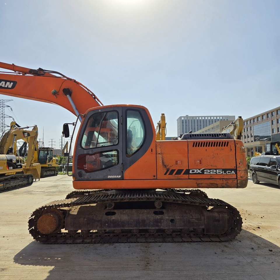 Doosan DX225LCA - حفارات زحافة: صور 3 Doosan DX225LCA - حفارات زحافة: صور 3
