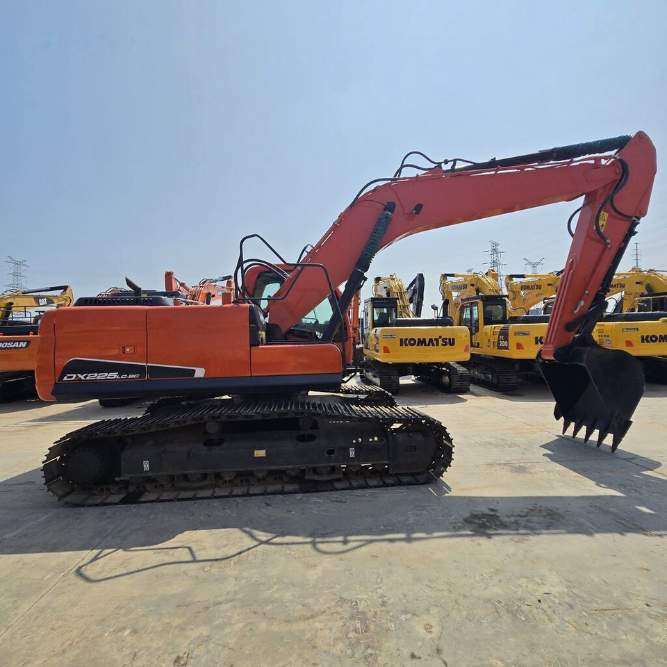 Doosan DX225 - حفارات زحافة: صور 2 Doosan DX225 - حفارات زحافة: صور 2