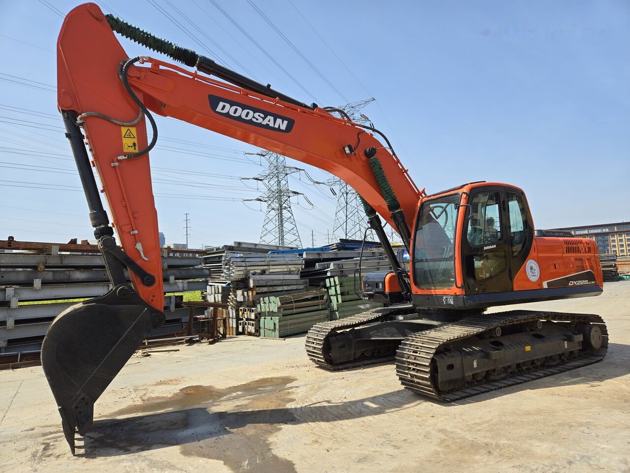 Doosan DX225 - حفارات زحافة: صور 5 Doosan DX225 - حفارات زحافة: صور 5