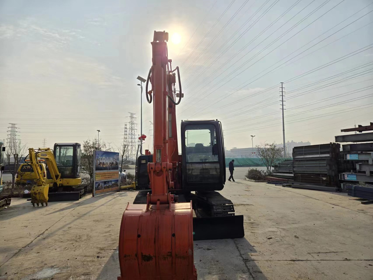 حفارة مصغرة HITACHI ZX60: صور 7 حفارة مصغرة HITACHI ZX60: صور 7