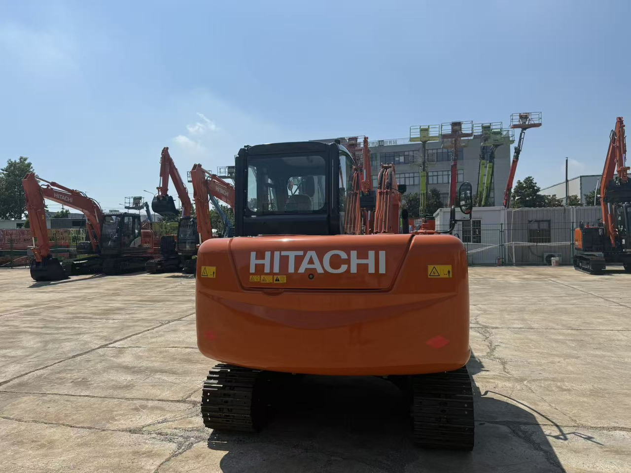 HITACHI ZX60 - حفارة: صور 2 HITACHI ZX60 - حفارة: صور 2
