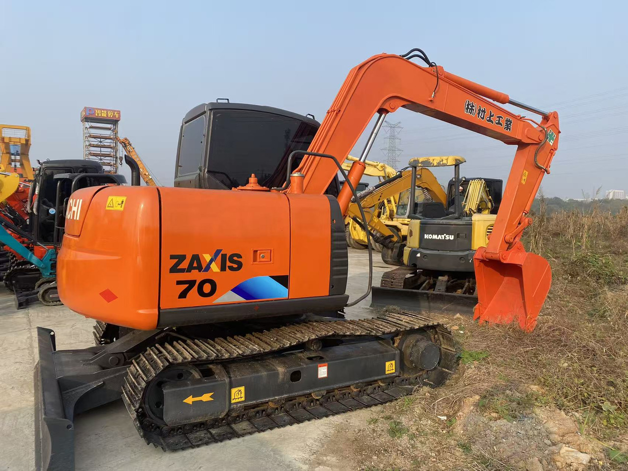 HITACHI ZX70 - حفارة مصغرة: صور 5 HITACHI ZX70 - حفارة مصغرة: صور 5