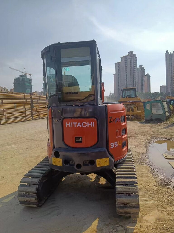 Hitachi ZX35U-5A - حفارة مصغرة: صور 2 Hitachi ZX35U-5A - حفارة مصغرة: صور 2