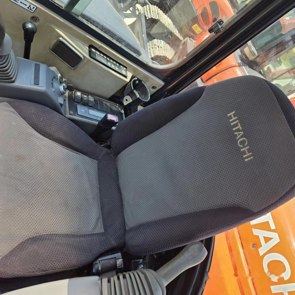 Hitachi ZX50U - حفارة مصغرة: صور 2 Hitachi ZX50U - حفارة مصغرة: صور 2