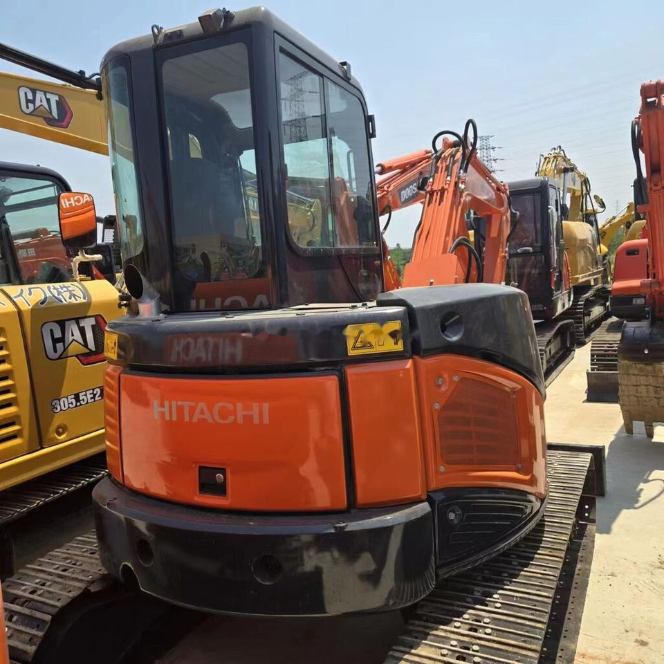 Hitachi ZX50U - حفارة مصغرة: صور 3 Hitachi ZX50U - حفارة مصغرة: صور 3