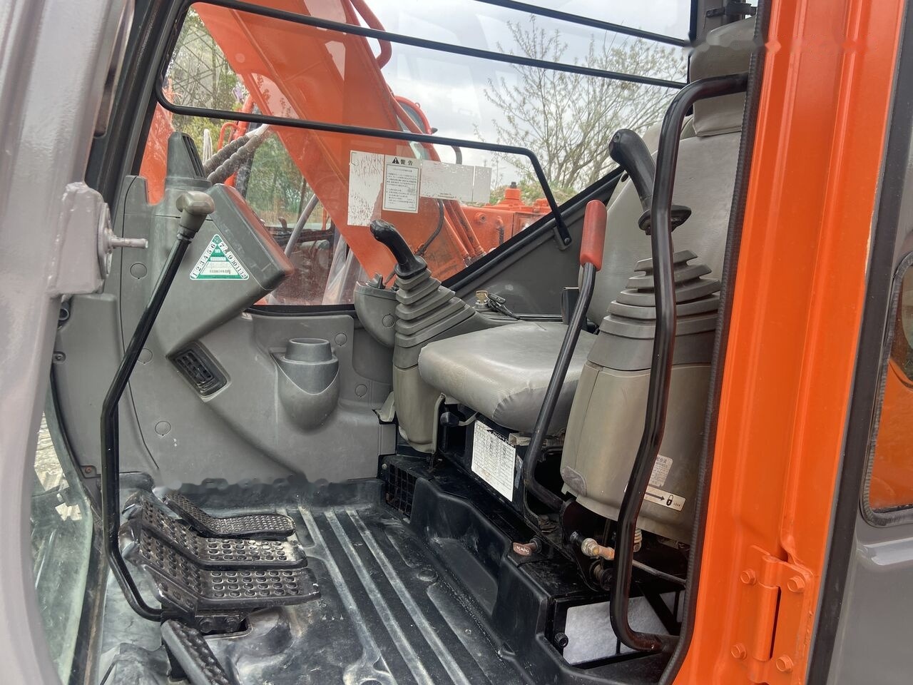 Hitachi ZX80 - حفارات زحافة: صور 2 Hitachi ZX80 - حفارات زحافة: صور 2