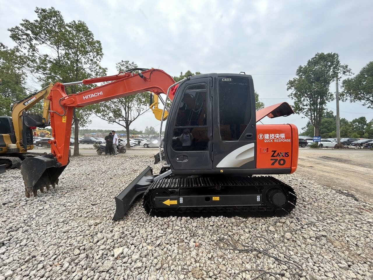 Hitachi zx70 - حفارات زحافة: صور 1 Hitachi zx70 - حفارات زحافة: صور 1