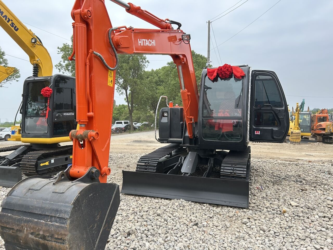 Hitachi zx70 - حفارات زحافة: صور 4 Hitachi zx70 - حفارات زحافة: صور 4