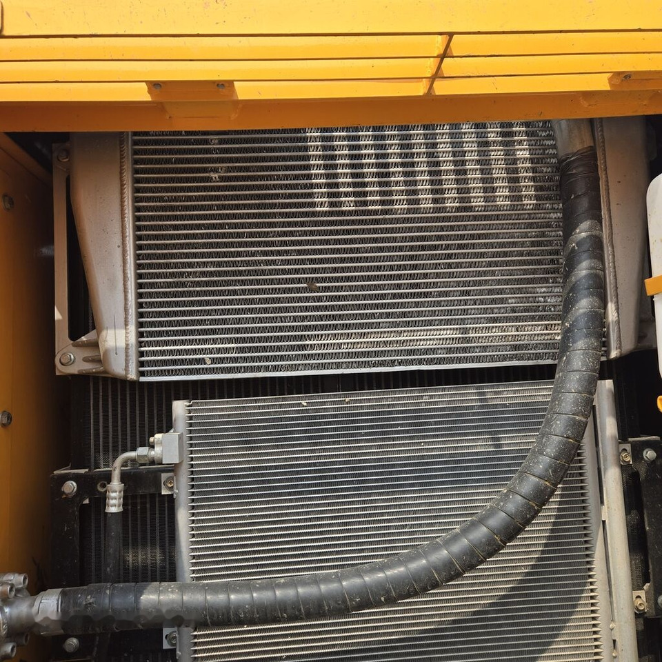 Hyundai R225-9S - حفارات زحافة: صور 4 Hyundai R225-9S - حفارات زحافة: صور 4