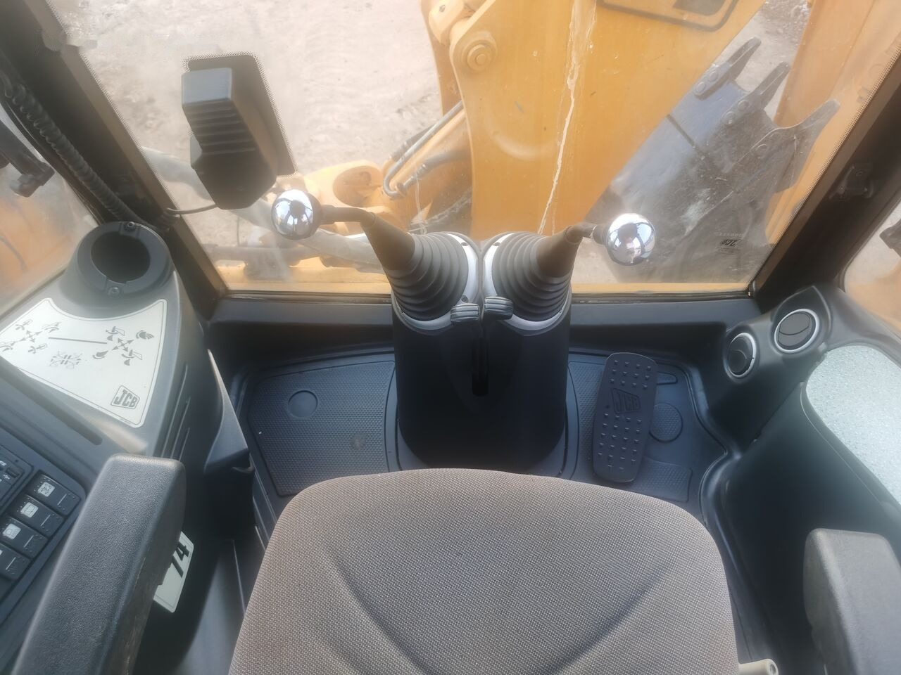 JCB 3CX - حفار متعدد الاستخدام: صور 4 JCB 3CX - حفار متعدد الاستخدام: صور 4