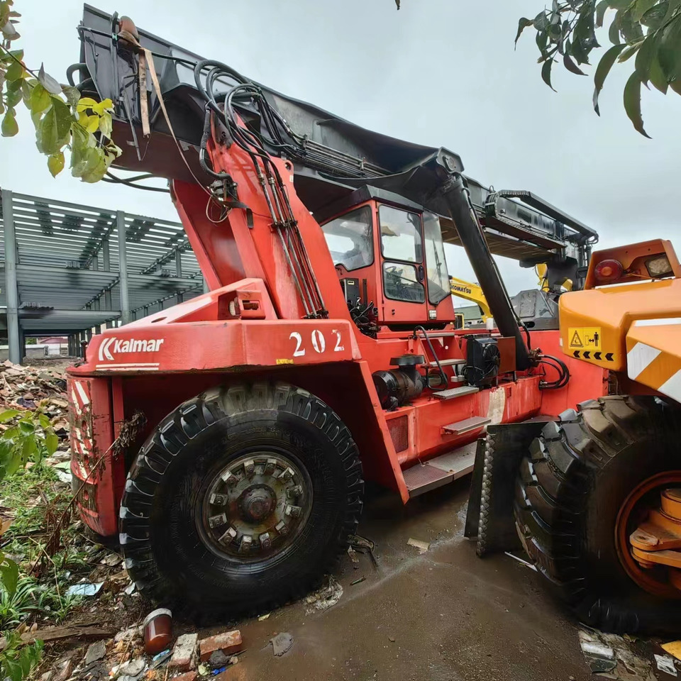 KALMAR DRF450-60S5 - شاحنات الطرق الوعرة: صور 3 KALMAR DRF450-60S5 - شاحنات الطرق الوعرة: صور 3