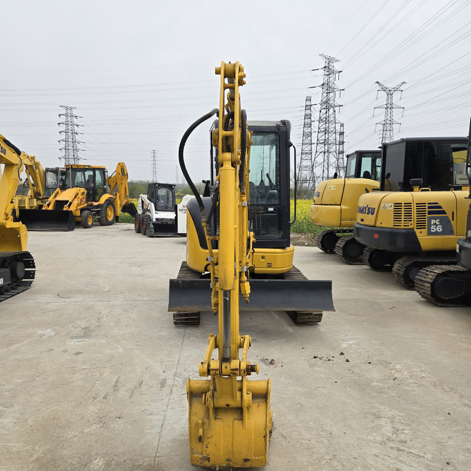 KOMATSU PC35MR - حفارة مصغرة: صور 3 KOMATSU PC35MR - حفارة مصغرة: صور 3