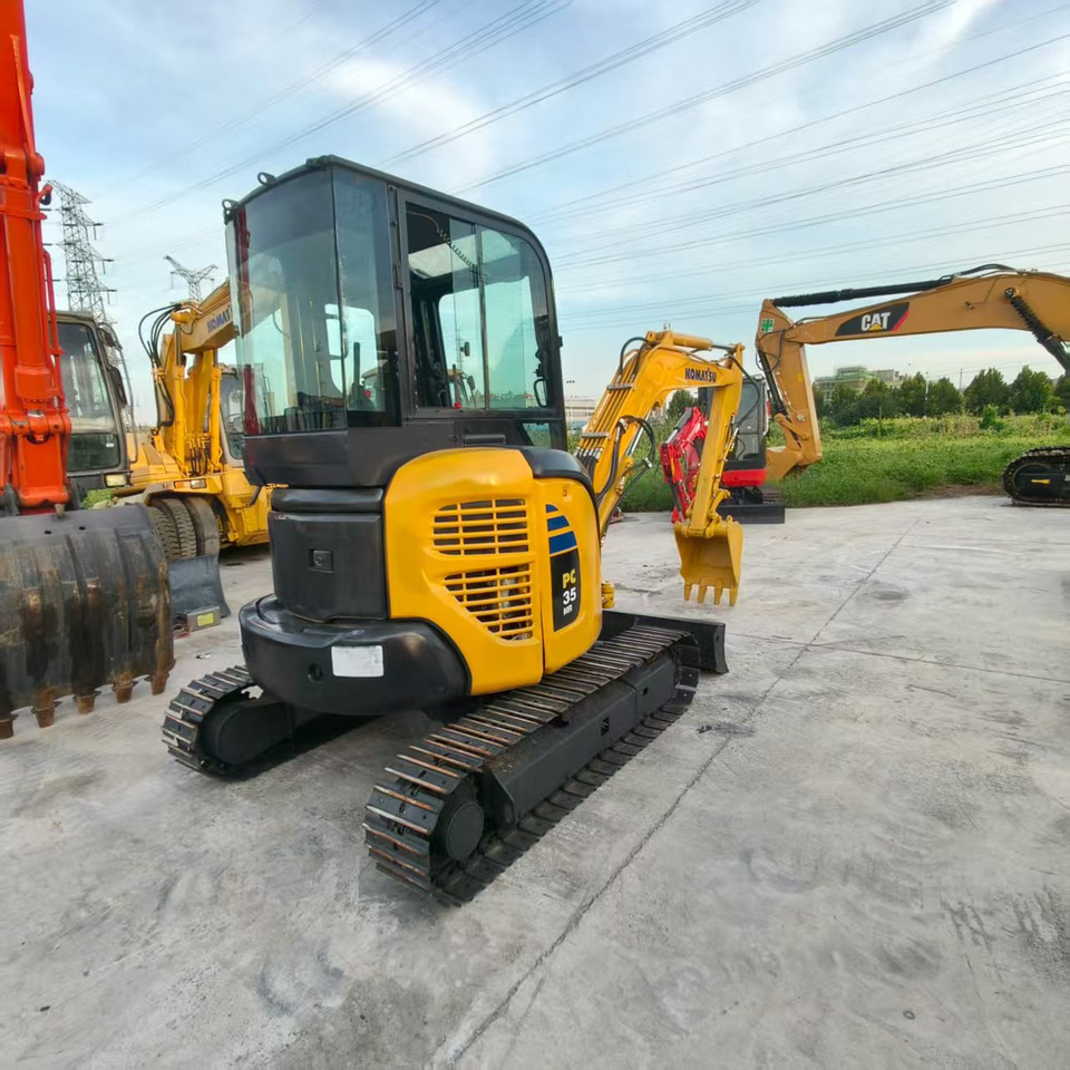 KOMATSU PC35 - حفارة مصغرة: صور 2 KOMATSU PC35 - حفارة مصغرة: صور 2