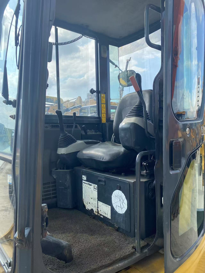 KOMATSU PC55MR - حفارة مصغرة: صور 5 KOMATSU PC55MR - حفارة مصغرة: صور 5