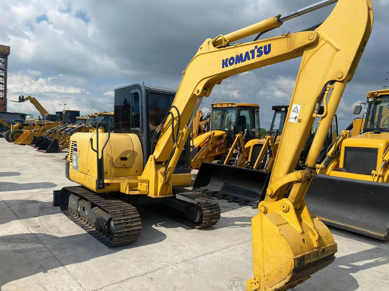 KOMATSU PC56-7 - حفارة مصغرة: صور 4 KOMATSU PC56-7 - حفارة مصغرة: صور 4
