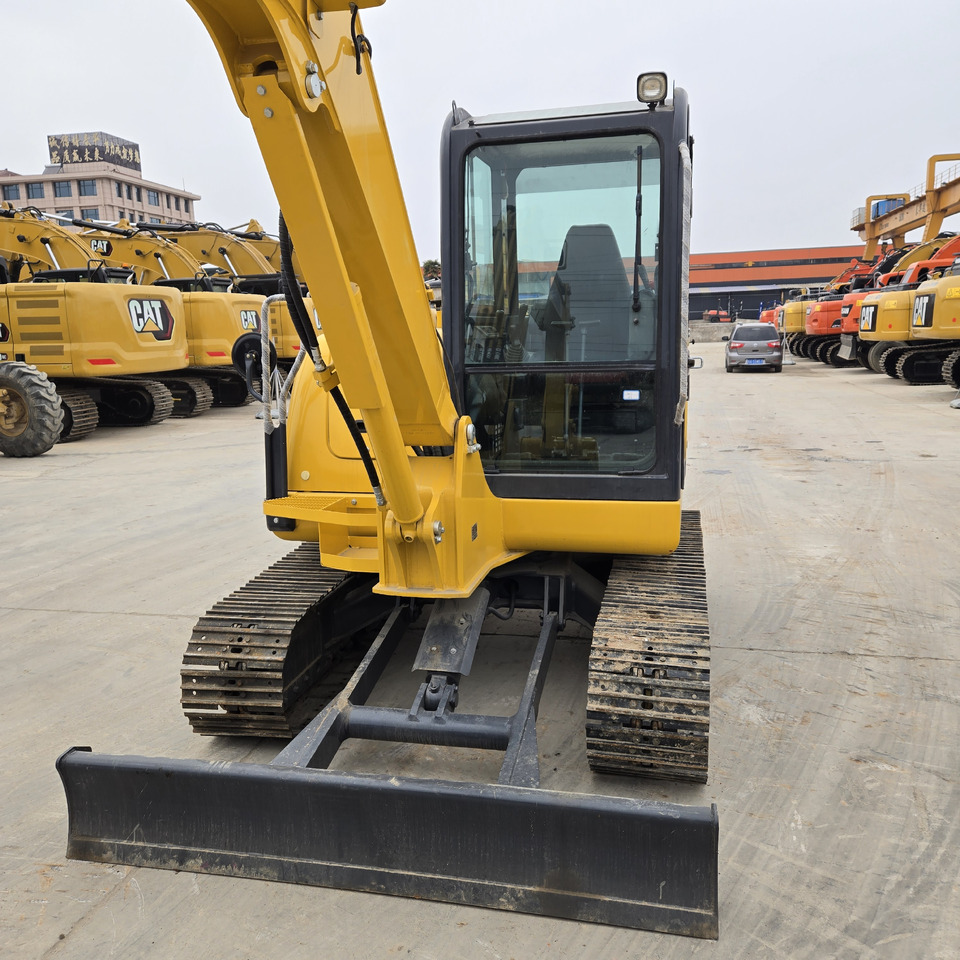 KOMATSU PC56-7 - حفارة مصغرة: صور 5 KOMATSU PC56-7 - حفارة مصغرة: صور 5