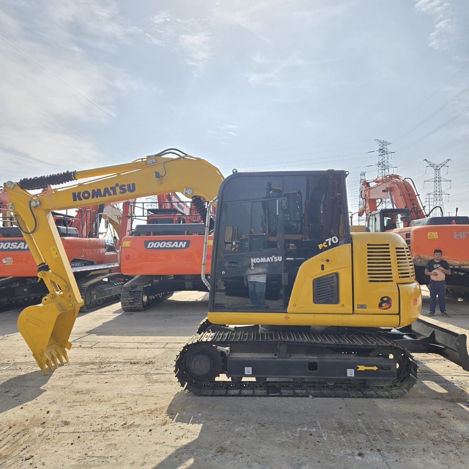 KOMATSU PC70-8 - حفارة مصغرة: صور 4 KOMATSU PC70-8 - حفارة مصغرة: صور 4