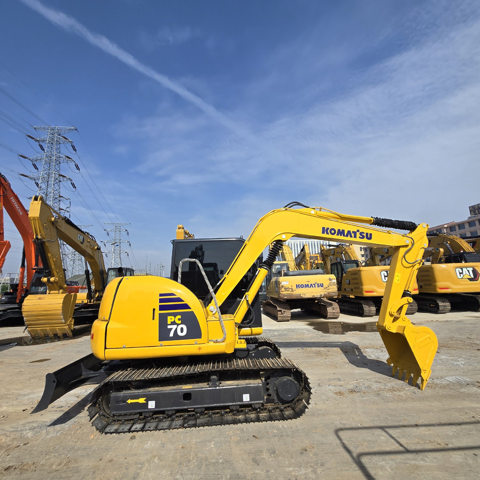 KOMATSU PC70-8 - حفارة مصغرة: صور 2 KOMATSU PC70-8 - حفارة مصغرة: صور 2