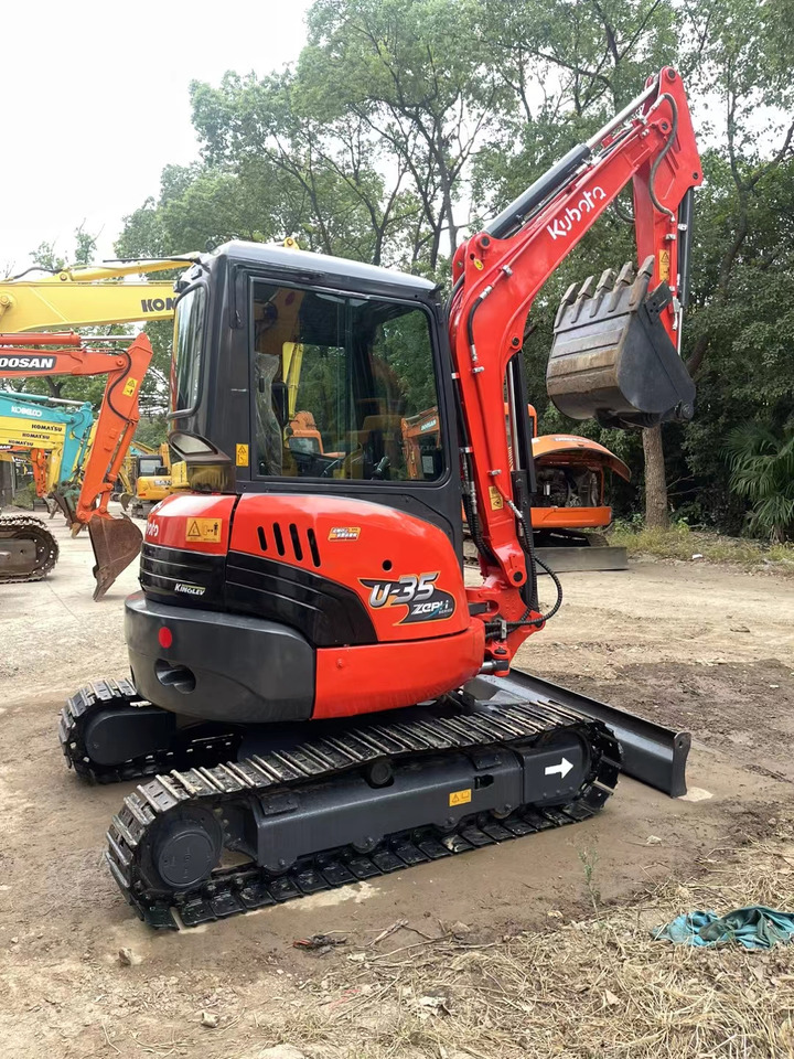 KUBOTA U35 - حفارة مصغرة: صور 3 KUBOTA U35 - حفارة مصغرة: صور 3